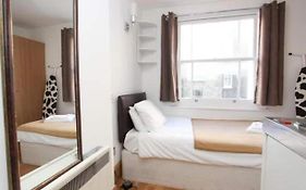 F201-Affordable Studio Near Hyde Park